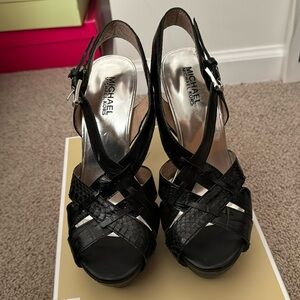 Michael Kors- Nicki cross strap - Genuine Snake/Leather -Size 7